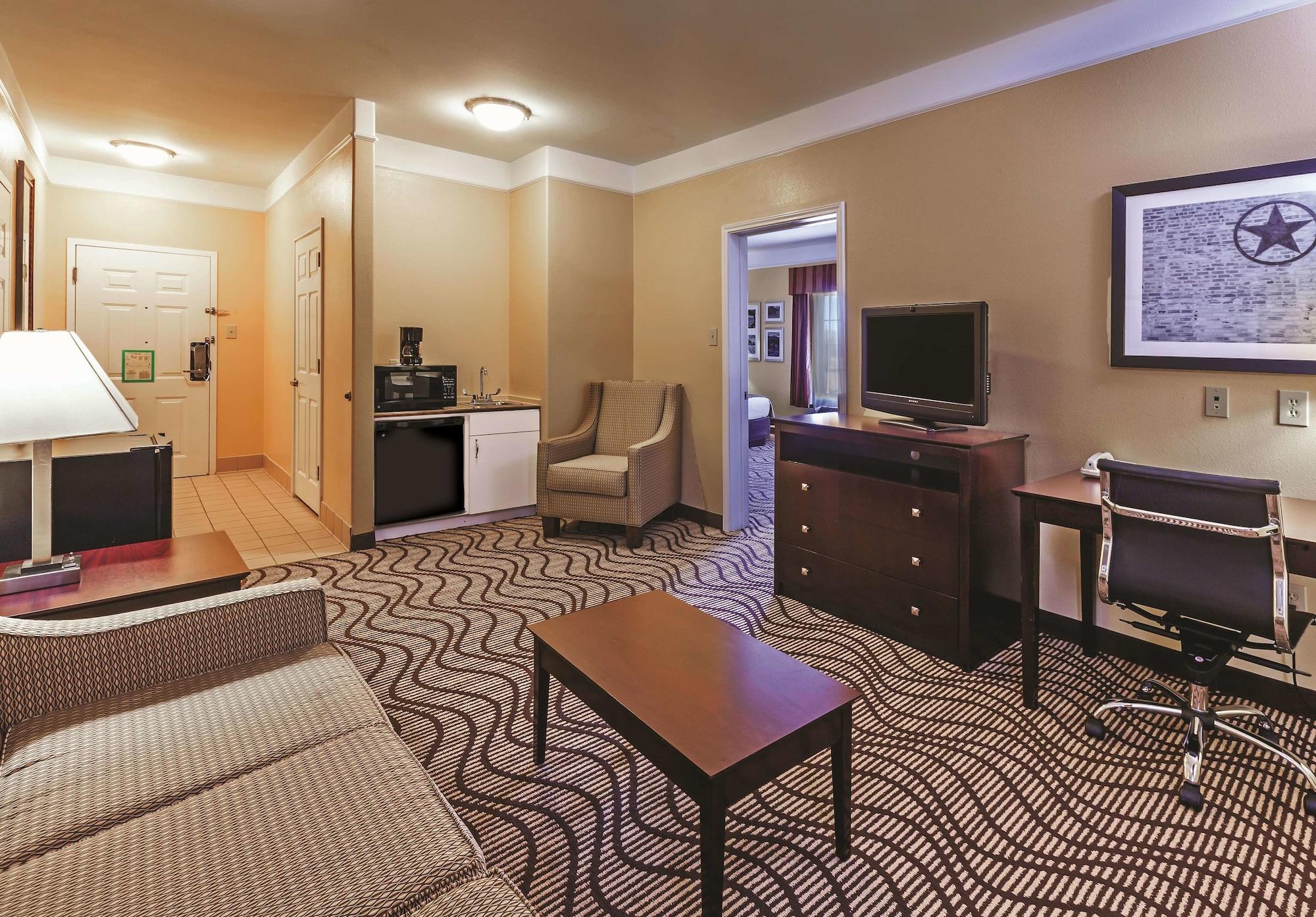 Hotel La Quinta By Wyndham Angleton Zewnętrze zdjęcie