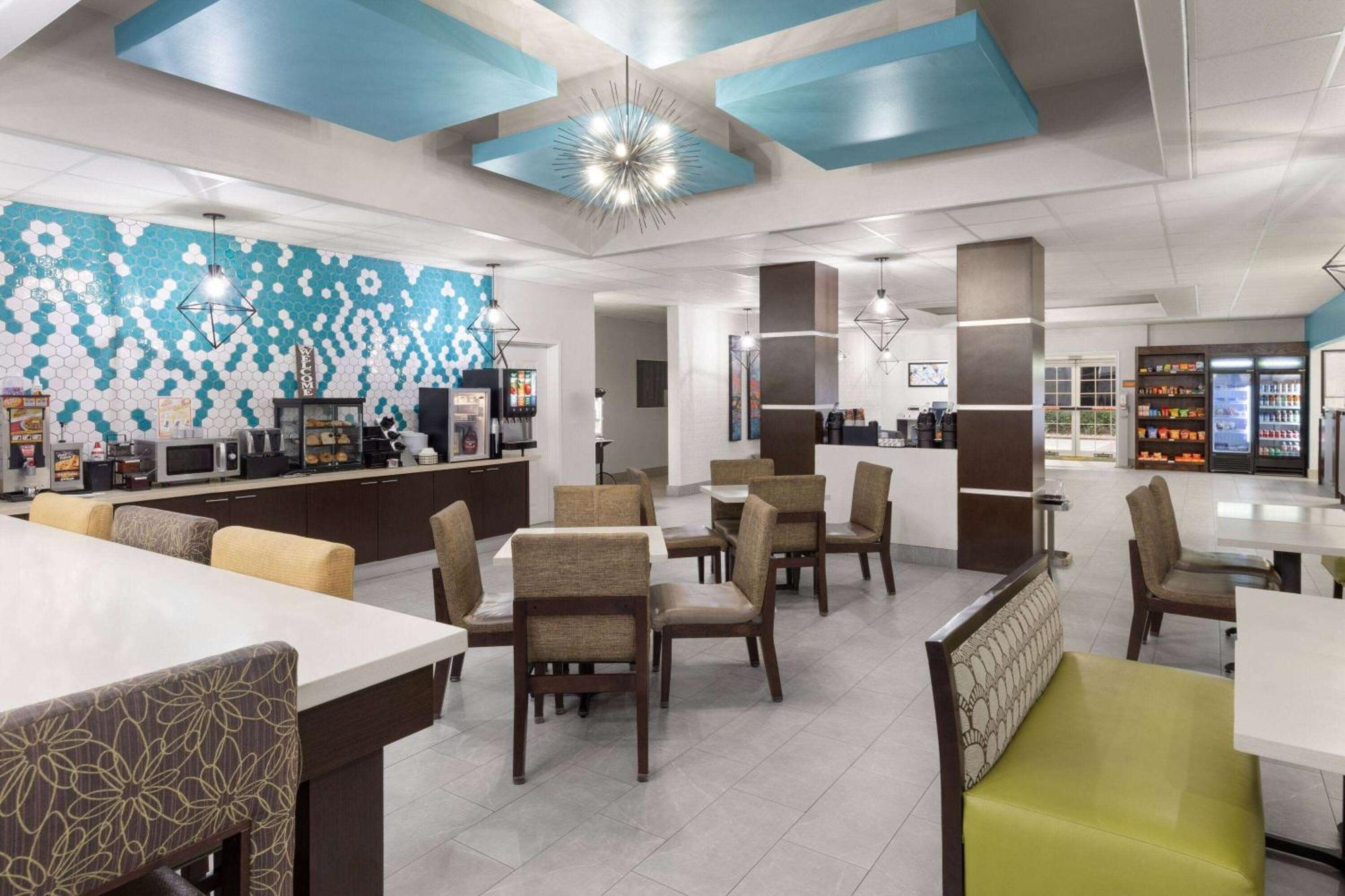 Hotel La Quinta By Wyndham Angleton Zewnętrze zdjęcie
